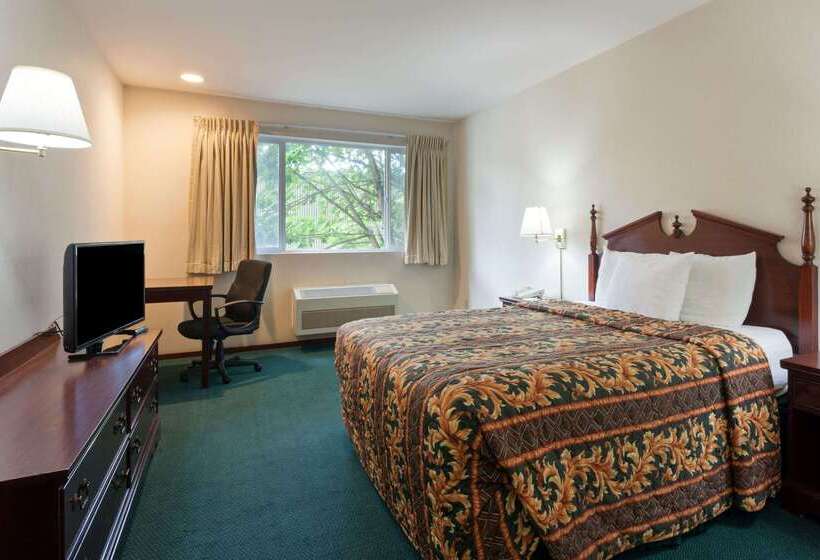 هتل Days Inn By Wyndham Seatac Airport