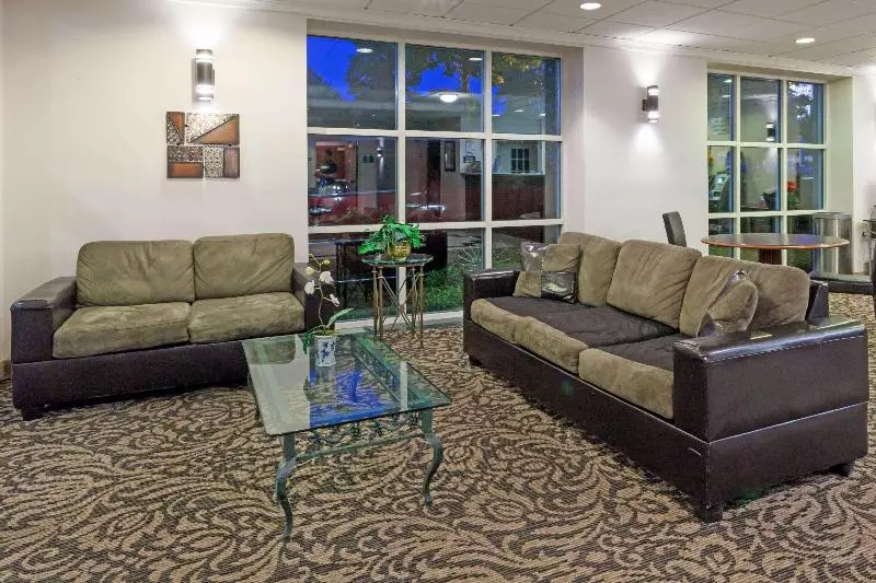 فندق Days Inn By Wyndham Seatac Airport