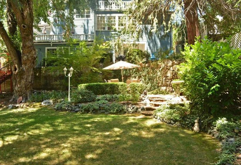 Hotelli Deer Creek Inn