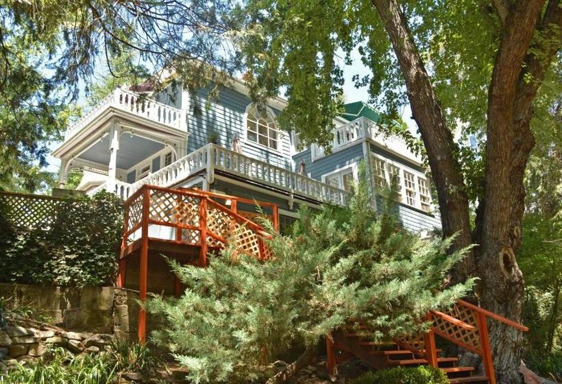 Hotelli Deer Creek Inn