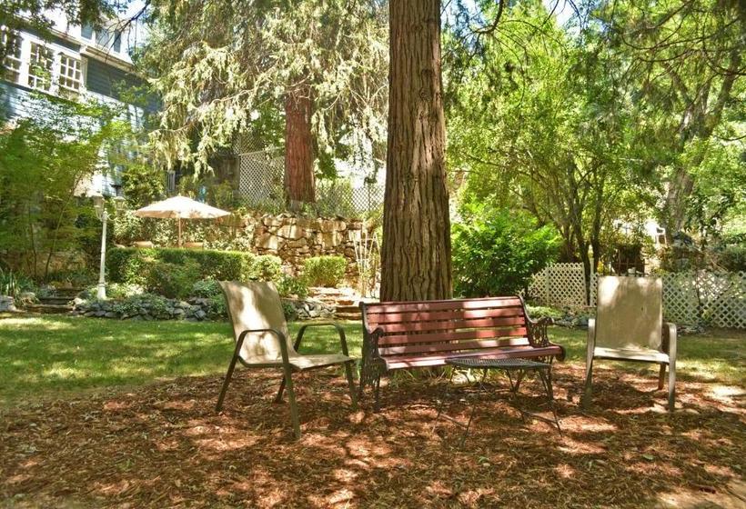 Hotelli Deer Creek Inn