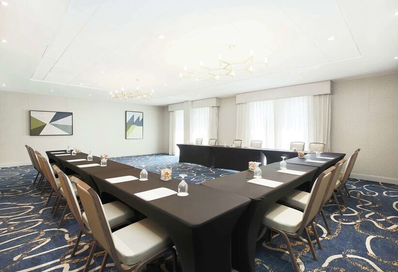 Hotell Doubletree By Hilton Austin University Area