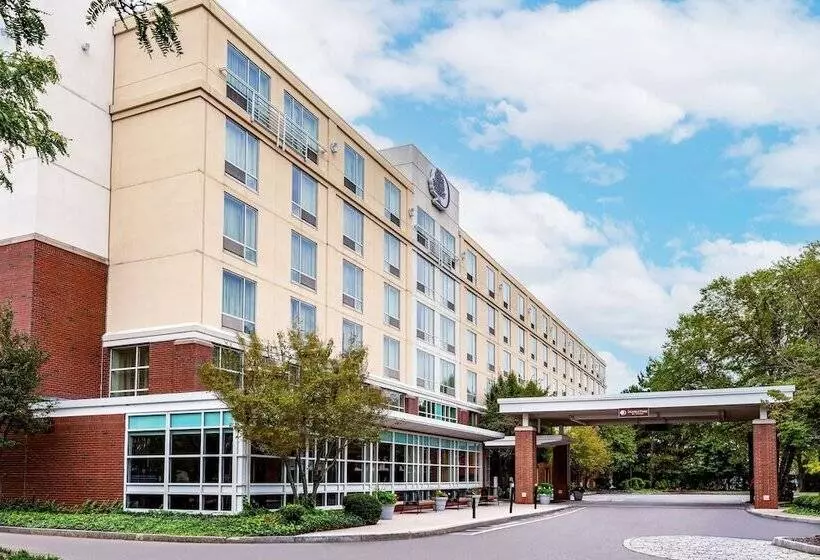 Doubletree By Hilton Hotel Boston Bayside