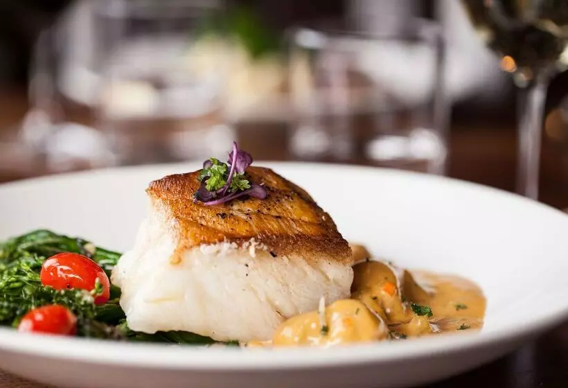 בית מלון כפרי Doubletree By Hilton Spokane City Center