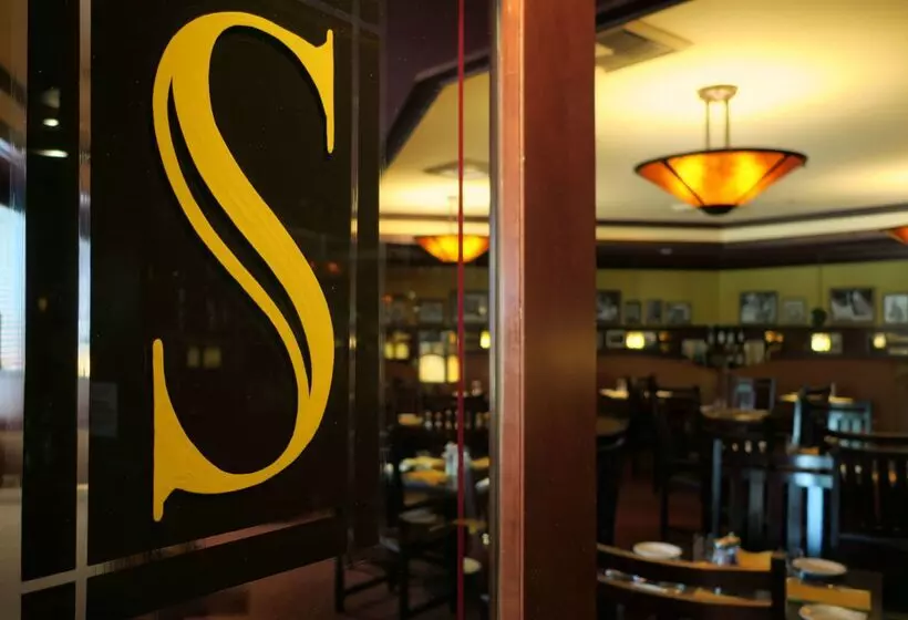 בית מלון כפרי Doubletree By Hilton Spokane City Center