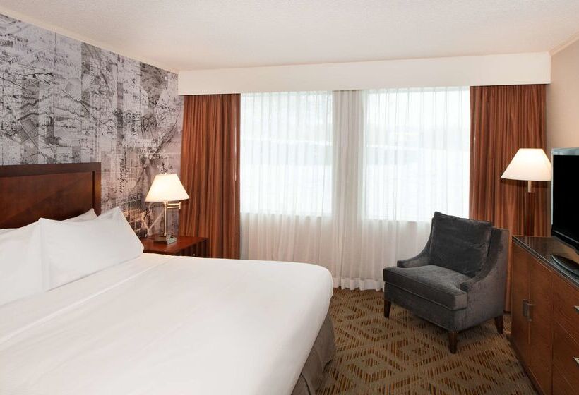 Doubletree Suites By Hilton Hotel Philadelphia West