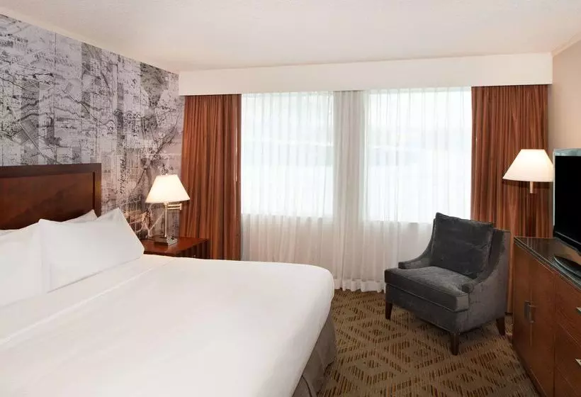 Doubletree Suites By Hilton Hotel Philadelphia West