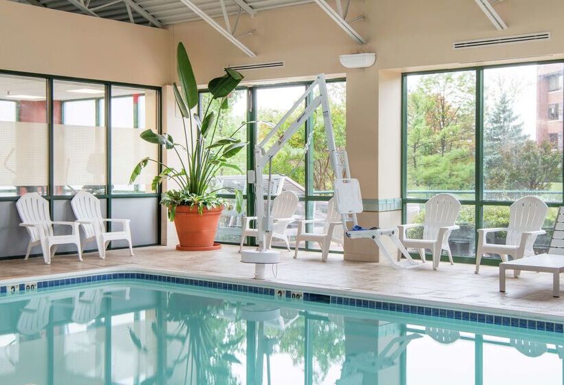 Doubletree Suites By Hilton Hotel Philadelphia West