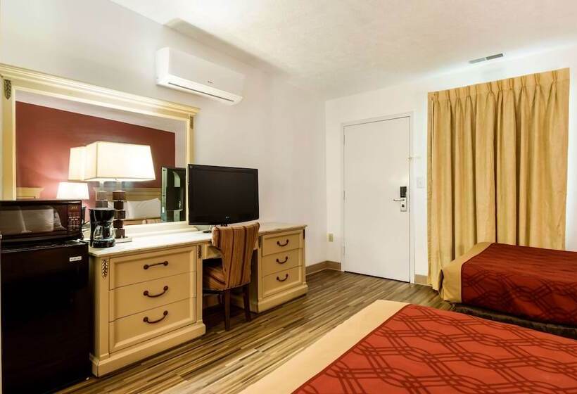 Отель Econo Lodge Inn & Suites Lake Harmony   Pocono Mountains Area