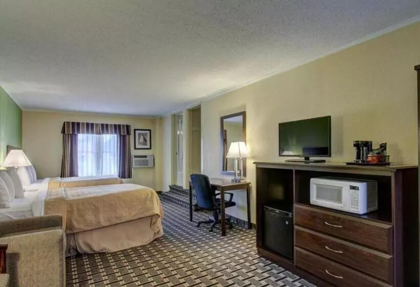 ホテル Quality Inn Barre   Montpelier