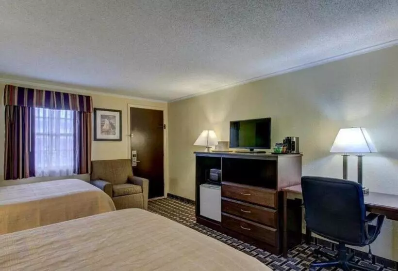 ホテル Quality Inn Barre   Montpelier