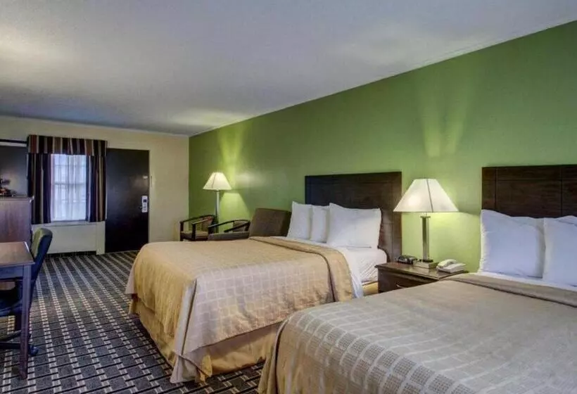 ホテル Quality Inn Barre   Montpelier