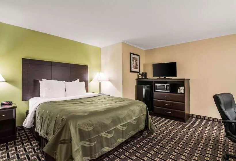 ホテル Quality Inn Barre   Montpelier