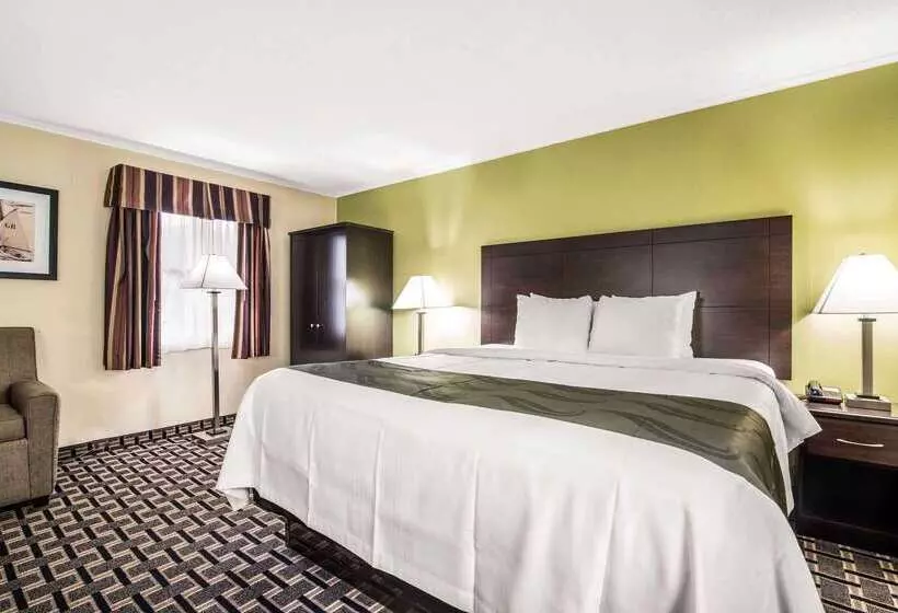 ホテル Quality Inn Barre   Montpelier