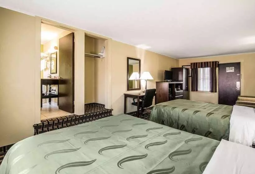 ホテル Quality Inn Barre   Montpelier