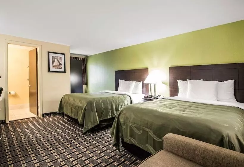 ホテル Quality Inn Barre   Montpelier