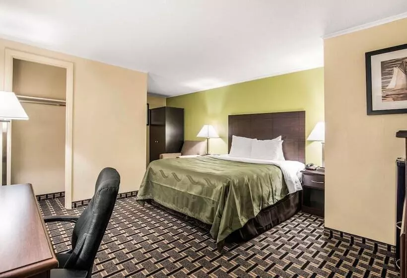 ホテル Quality Inn Barre   Montpelier