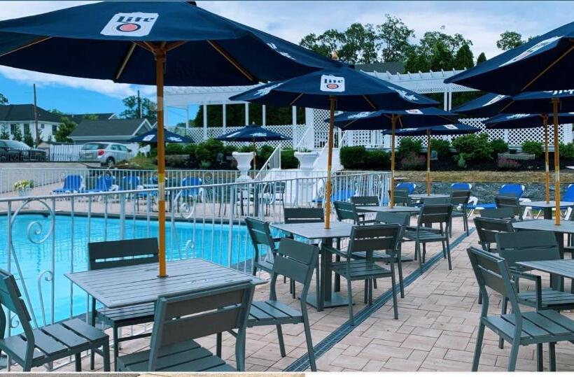 Motel The Shore Club