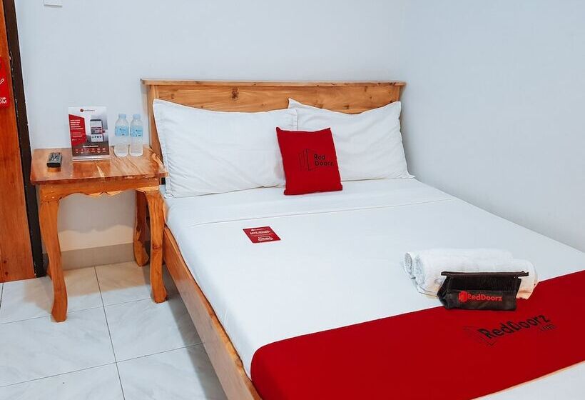 ユースホステル Reddoorz Near Ramiro Community Hospital