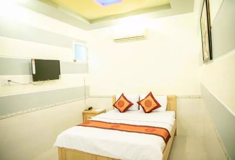هتل Khách Sạn Anh Khoa