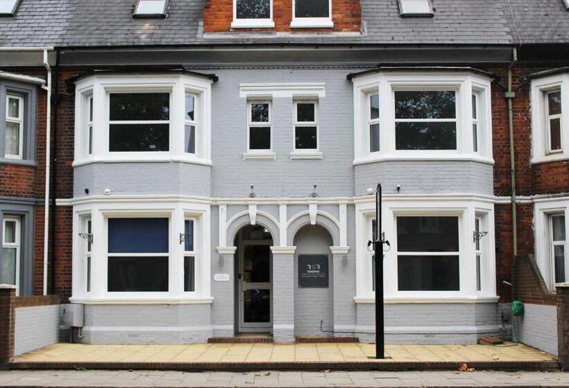 فندق Reading Serviced Rooms