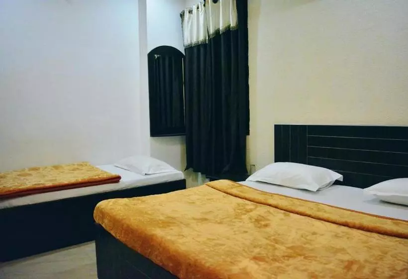 Schronisko Sharma's Bnb