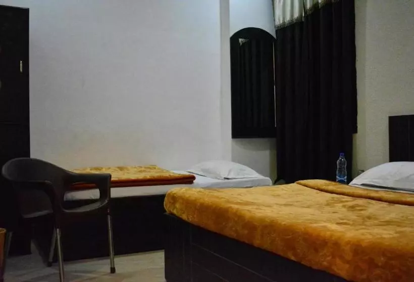 Schronisko Sharma's Bnb