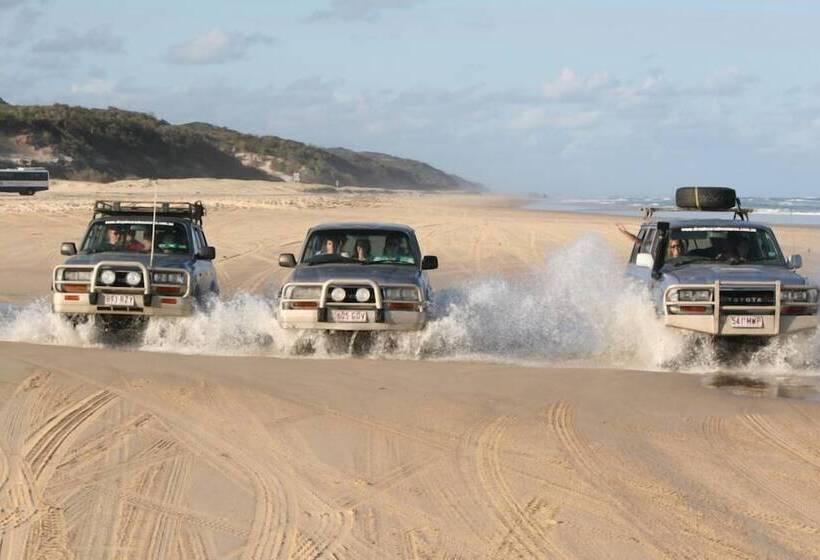 Отель The Eco Beachcamp Retreat