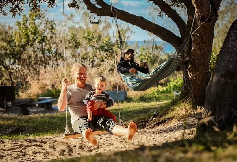 Hotelli The Eco Beachcamp Retreat