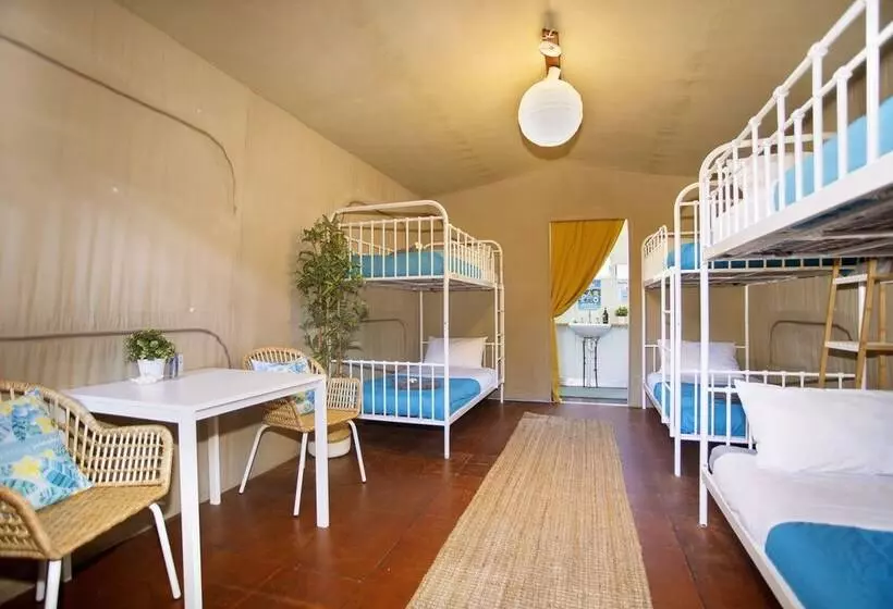 Hotelli The Eco Beachcamp Retreat