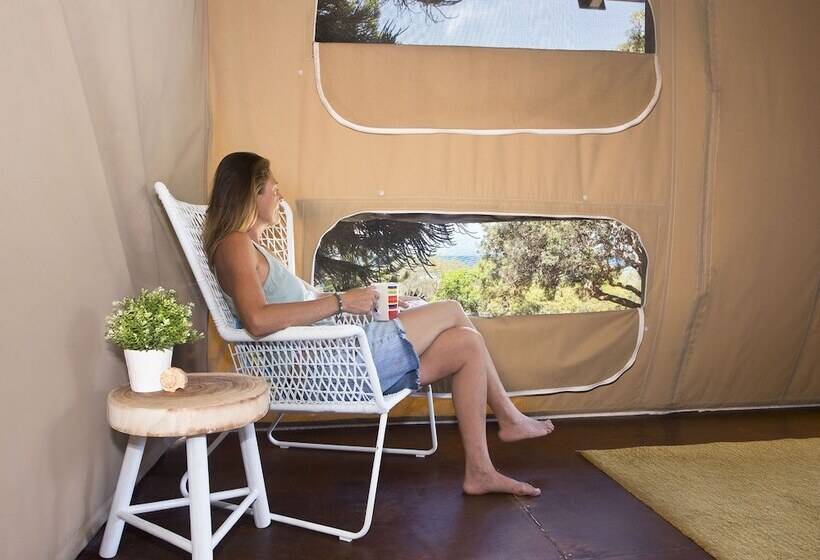 Отель The Eco Beachcamp Retreat