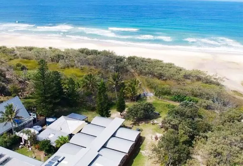 Hotelli The Eco Beachcamp Retreat