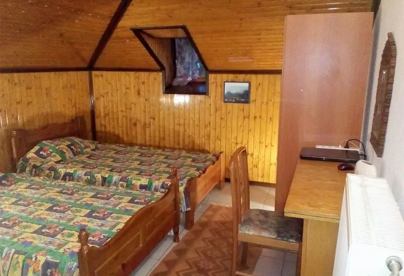 Majatalo Kostis Hause