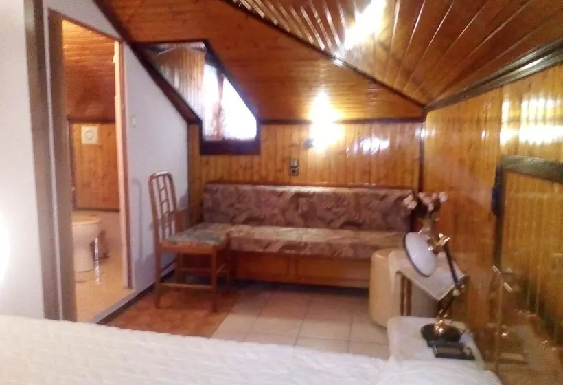 Majatalo Kostis Hause