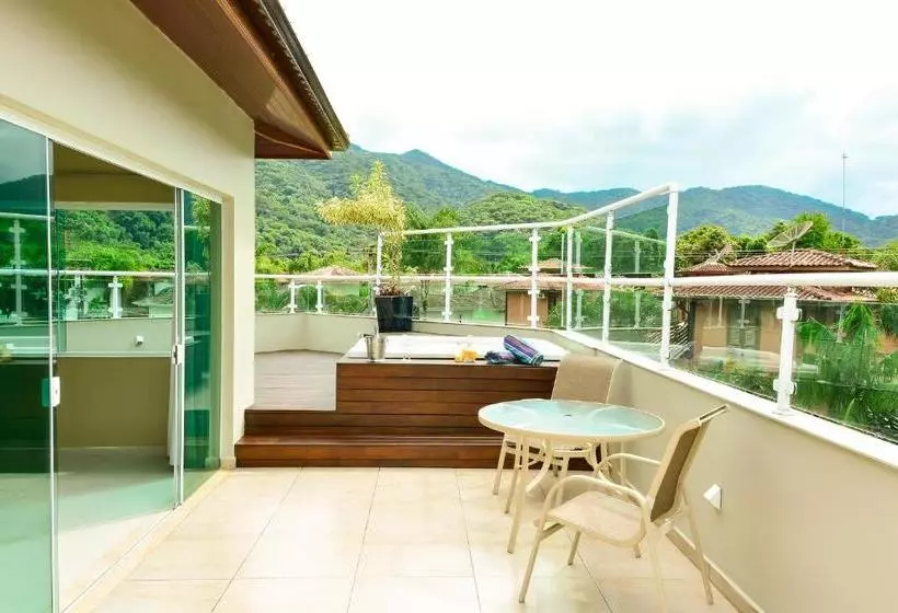 Majatalo Louise Village