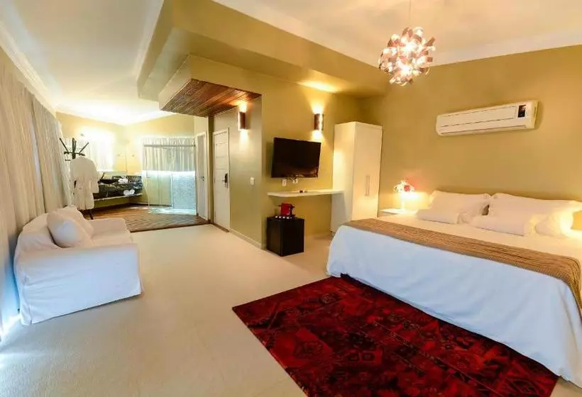 Majatalo Louise Village