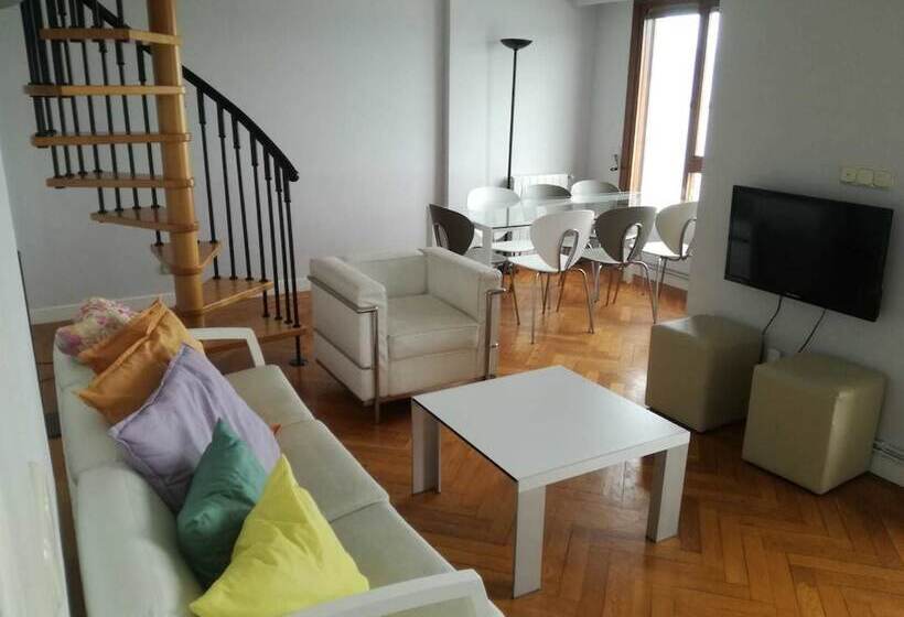 Txingudi By Basquelidays