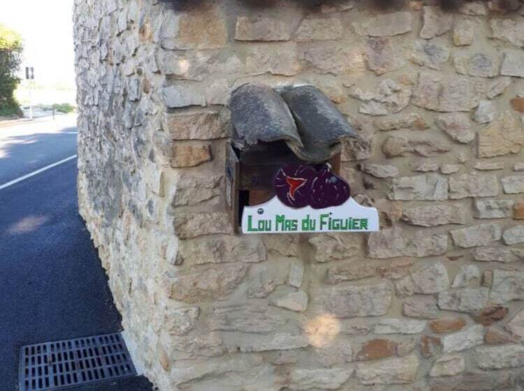 مبيت وإفطار Lou Mas Du Figuier