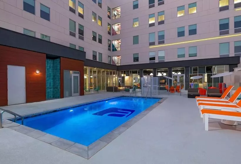 Hotelli Aloft Waco Downtown