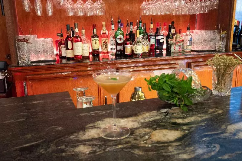 Crown Columbia Hotel; Bw Premier Collection