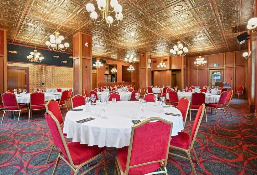 Crown Columbia Hotel; Bw Premier Collection