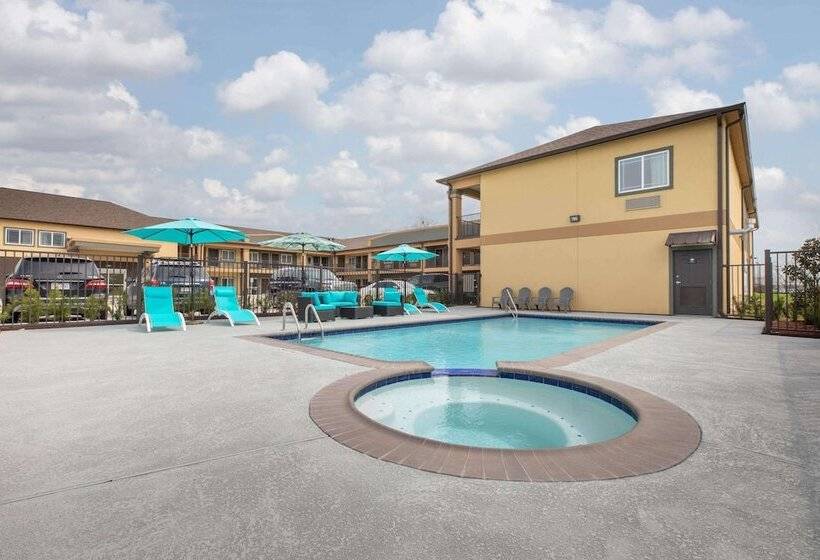 酒店 Days Inn & Suites By Wyndham La Porte