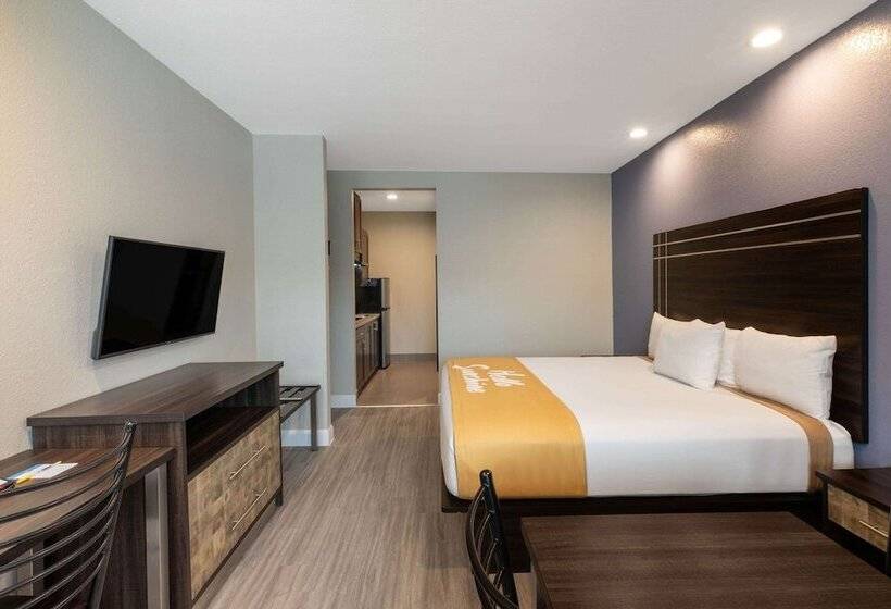 酒店 Days Inn & Suites By Wyndham La Porte