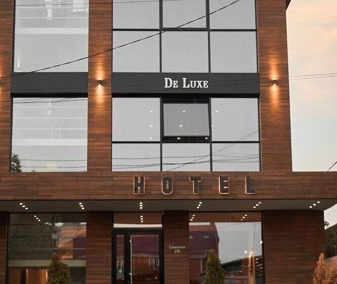 هتل Hollywood De Luxe