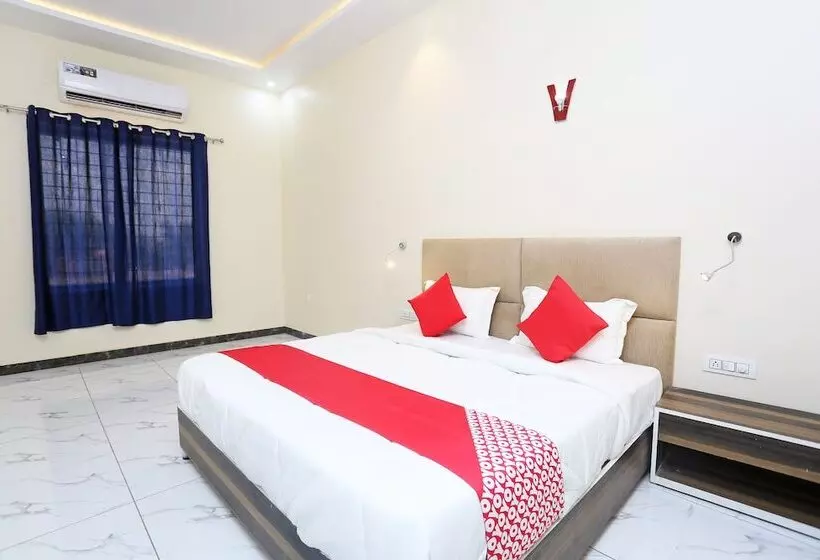 هتل Lal Havelii Deluxe By Oyo Rooms