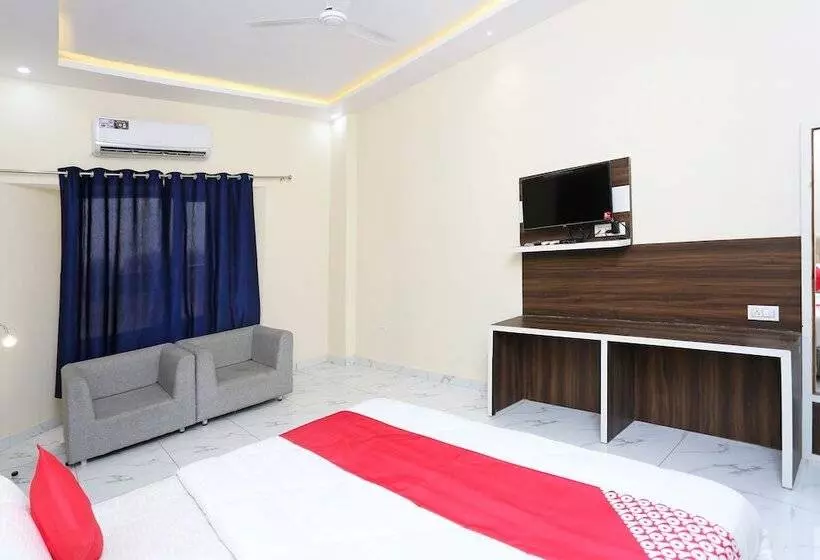 هتل Lal Havelii Deluxe By Oyo Rooms