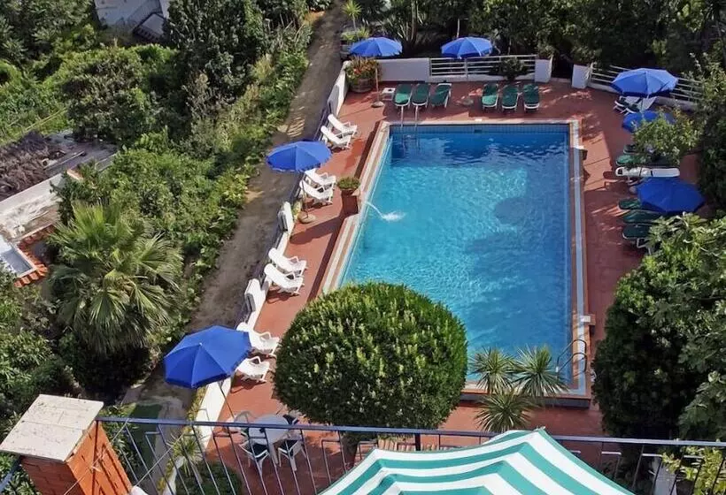 Hotelli Pensione Monti