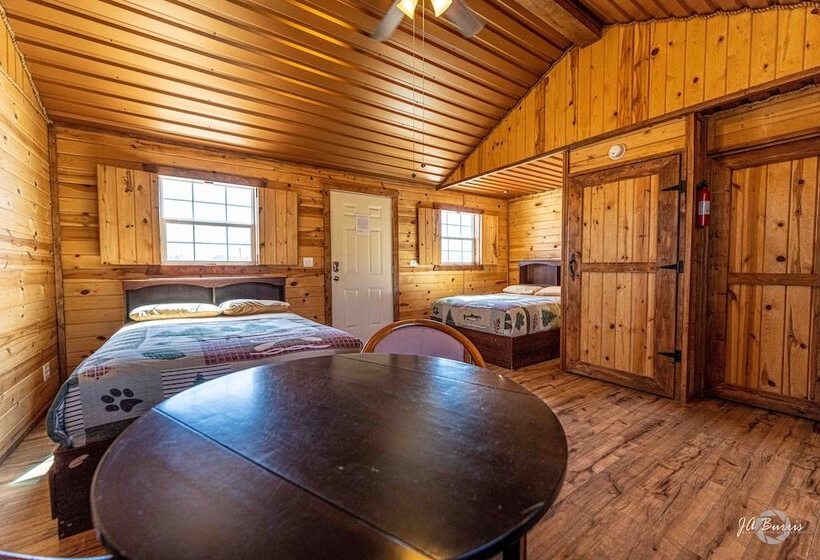 Elite Cabins And Rv Park