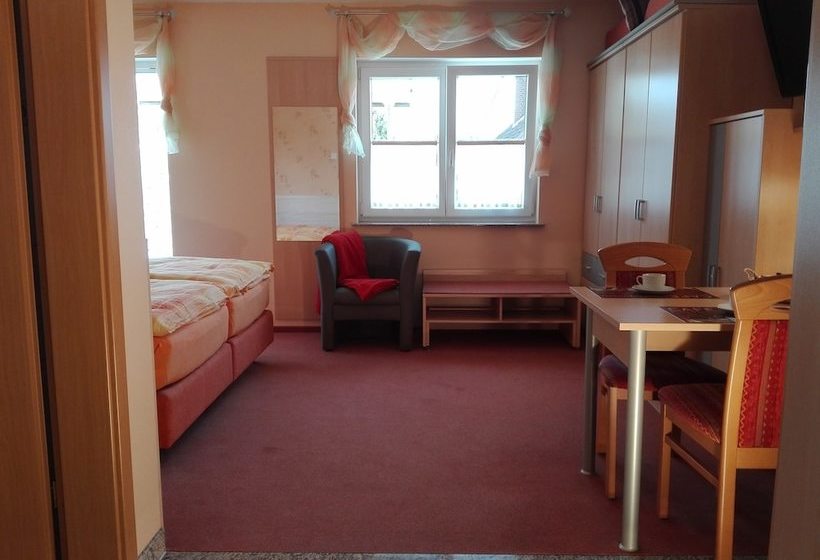 Ferienwohnungen& Appartements Roth