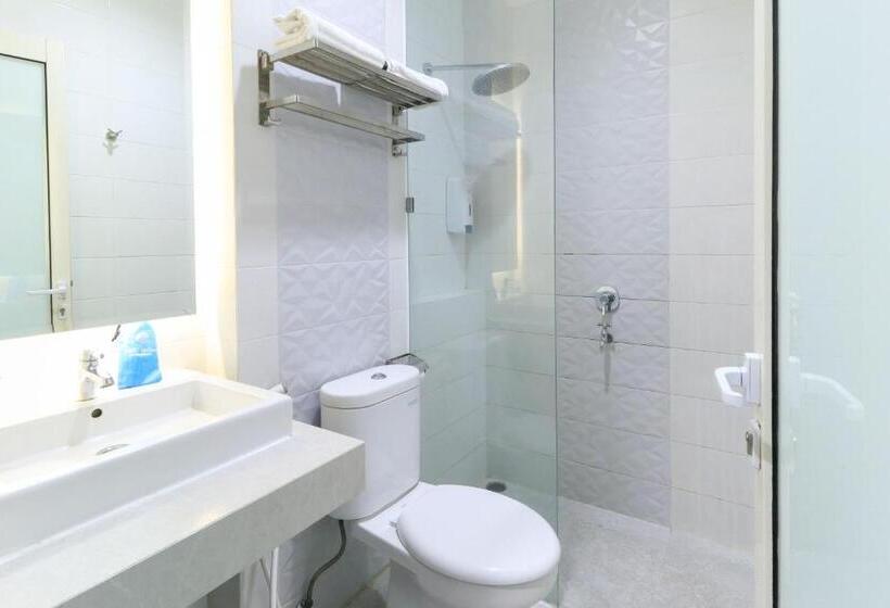 هتل Berlian International